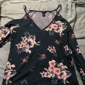 rue21 off the shoulder long sleeve top size medium worn lightly